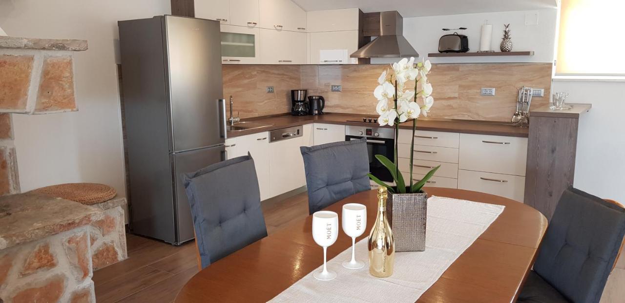 Apartments Huljic Хвар Экстерьер фото